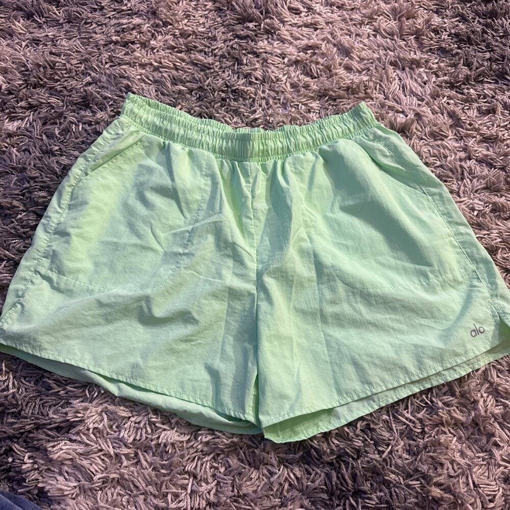 ALO Yoga Women's Alumni Mint Nylon Pull-On Activewear Drawstring Shorts Sz L